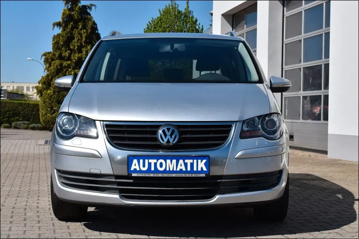 Gebraucht VW Touran Freestyle 140 PS (102 kW) 2009 Silber Van / Kleinbus