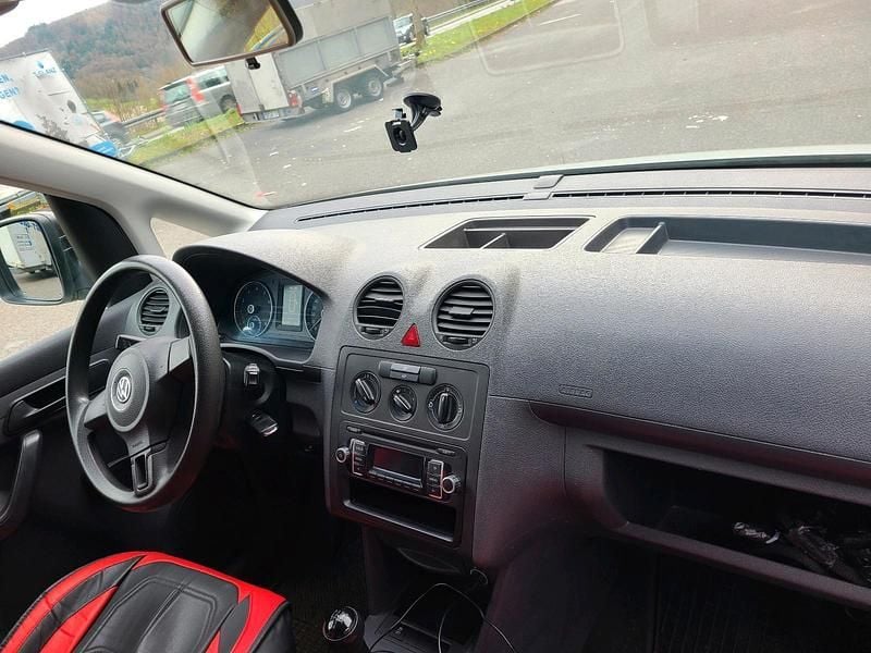 Gebraucht VW Caddy 105 PS (77 kW) 2011 Weiß Van / Kleinbus