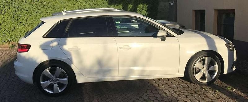 Gebraucht Audi A3 Sportback Ambition 110 PS (80 kW) 2016 Weiß Kleinwagen