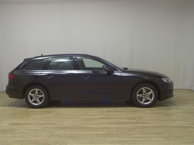 Schwarz Gebraucht 2022 Audi A4 Basis Kombi | 19.480 € (Superpreis) - Bild 1/4