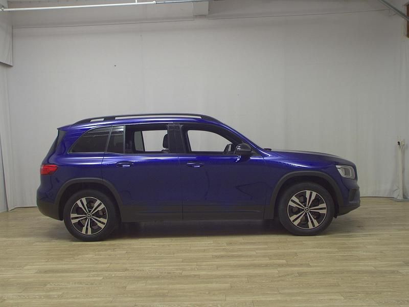 Blau Gebraucht 2020 Mercedes GLB220 Progressive SUV | 19.490 € (Superpreis) - Bild 1/4