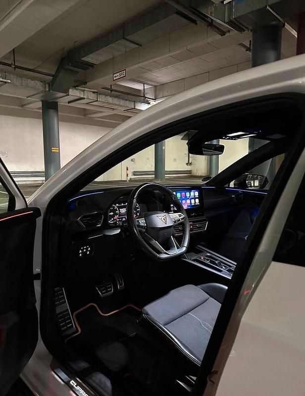 Gebraucht Cupra Leon 245 PS (180 kW) 2021 Weiß Kleinwagen