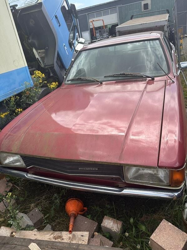 Rot Gebraucht 1976 Ford Granada Limousine | 7.000 € - Bild 1/4