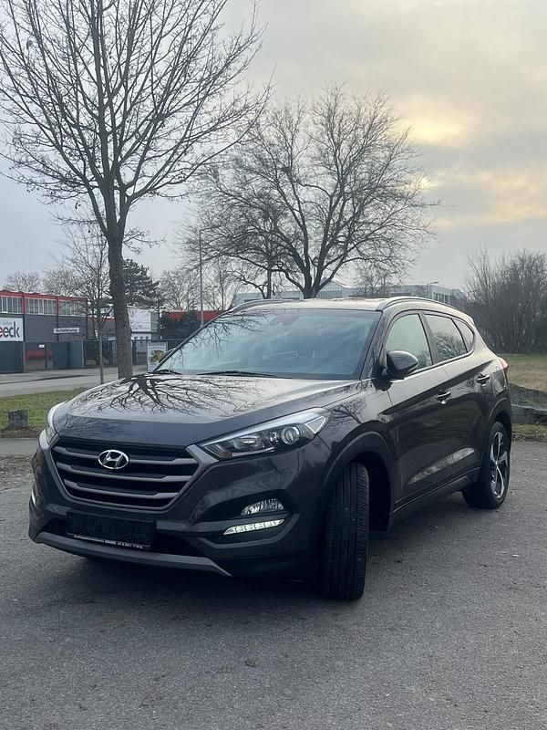 Gebraucht Hyundai Tucson Advantage 177 PS (130 kW) 2017 Braun SUV