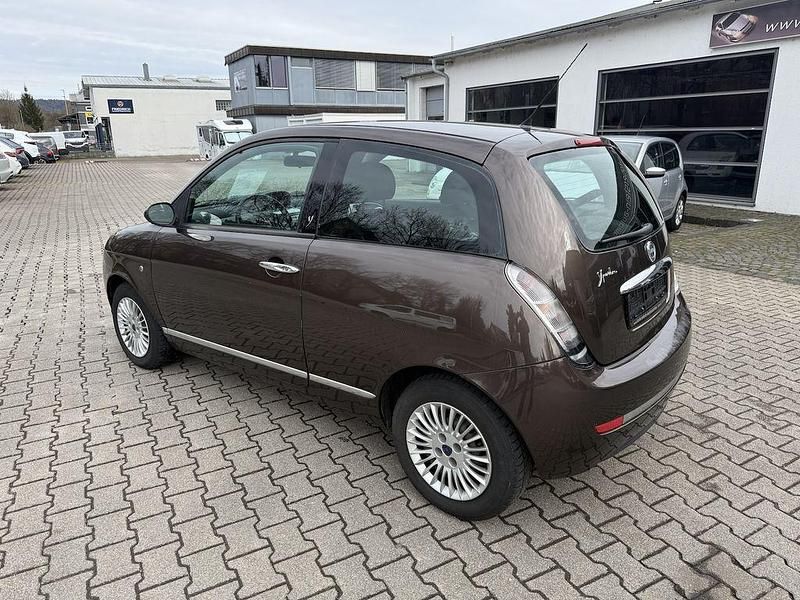 Gebraucht Lancia Ypsilon 77 PS (56 kW) 2009 Braun Kleinwagen