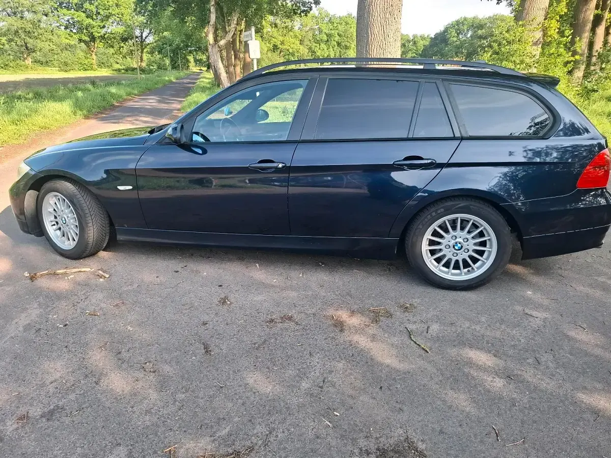 Gebraucht BMW 318 129 PS (94 kW) 2007 Kombi