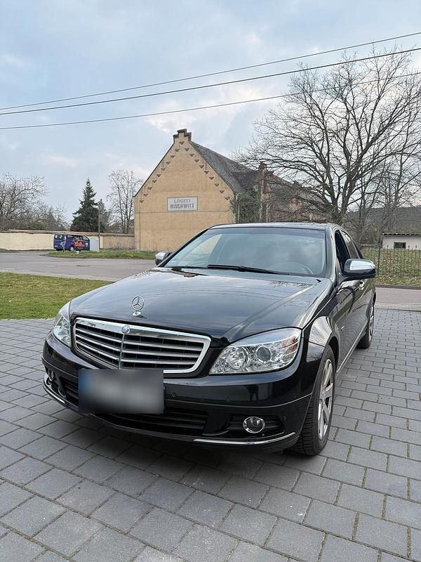 Gebraucht Mercedes C200 184 PS (135 kW) 2009 Schwarz Limousine