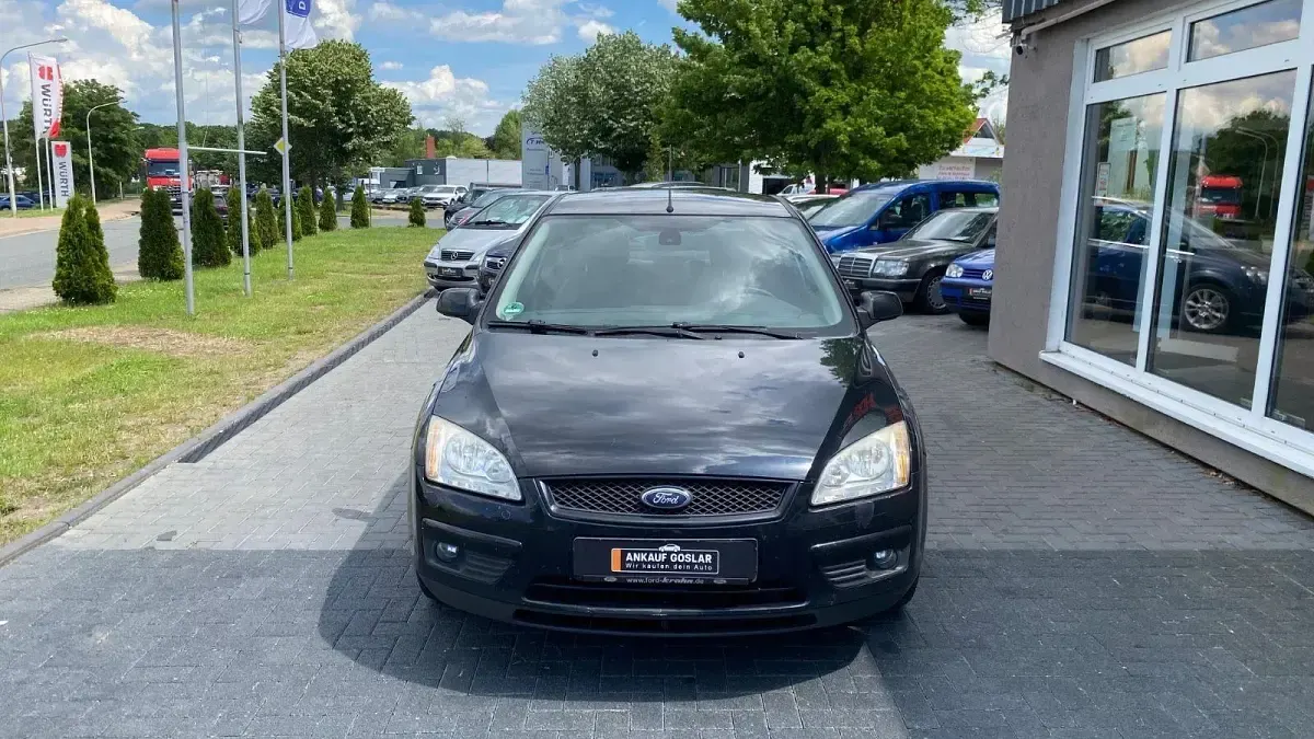 Gebraucht Ford Focus Style 101 PS (74 kW) 2007 Schwarz Limousine