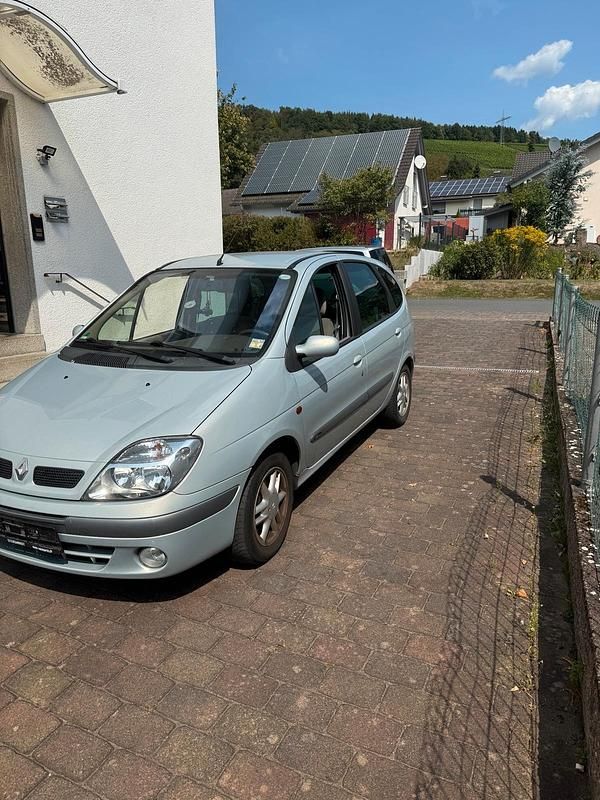Silber Gebraucht 2003 Renault Scénic Van / Kleinbus | 600 € (Superpreis) - Bild 1/4