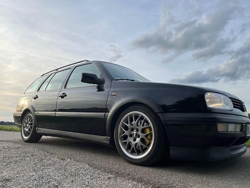 Schwarz Gebraucht 1995 VW Golf III Highline Kombi | 14.999 € - Bild 1/4
