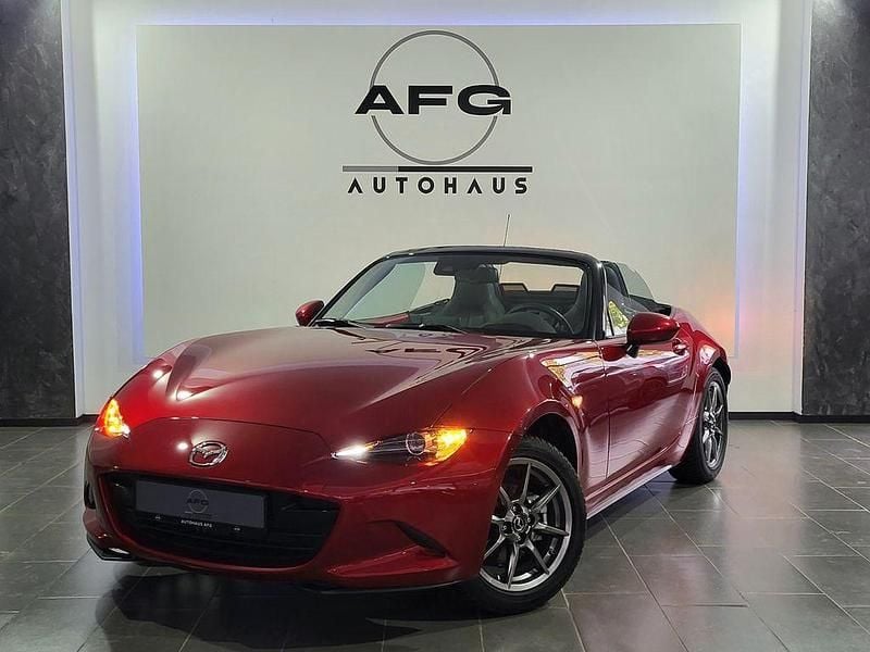 Soul red crystal Gebraucht 2024 Mazda MX5 Exclusive-Line Cabrio | 27.995 € (Superpreis) - Bild 1/4