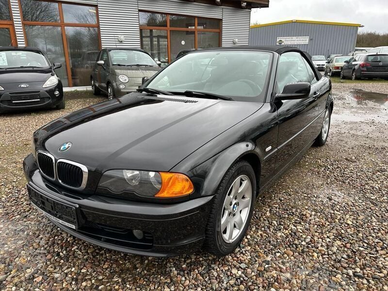 Gebraucht BMW 318 Cabriolet Performance 143 PS (105 kW) 2003 Schwarz Cabrio