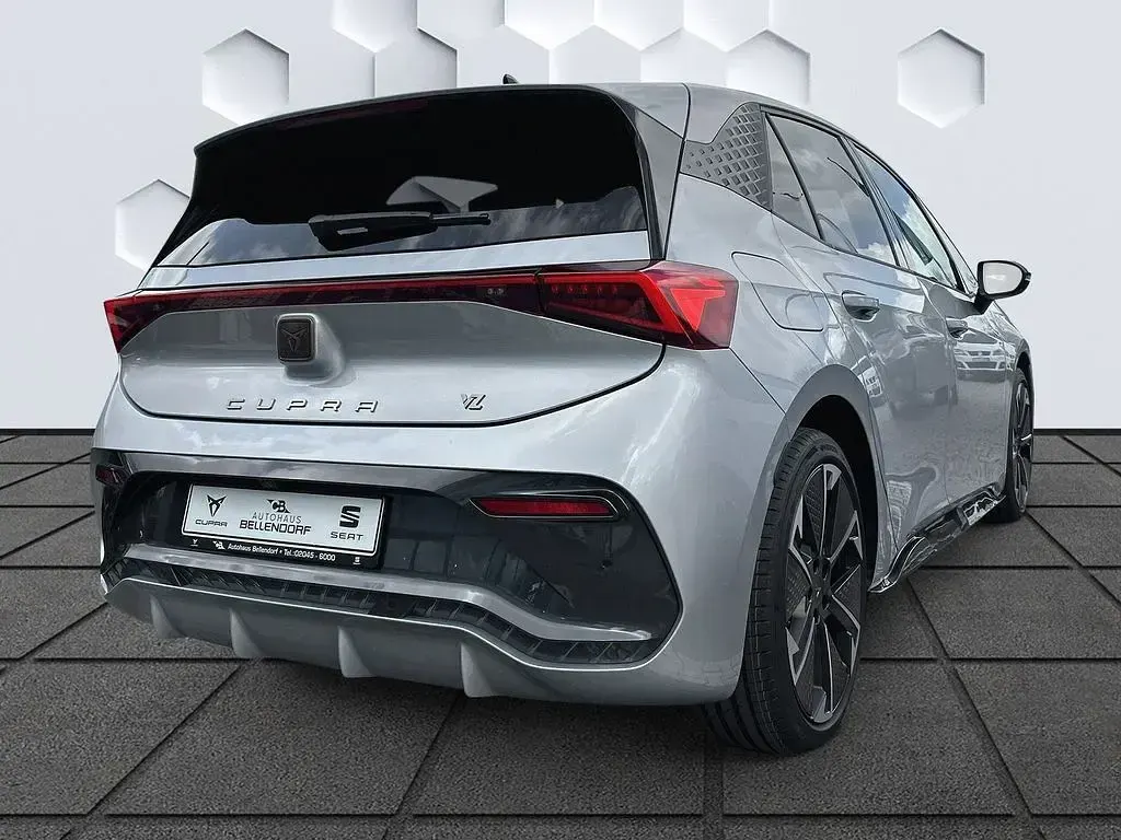 Second-hand Cupra Born VZ 239 kW (326 CP) 2025 Argintiu Hatchback