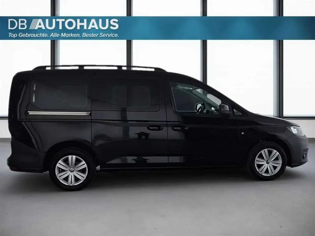 Second-hand VW Caddy 122 CP (89 kW) 2022 Negru Monovolum