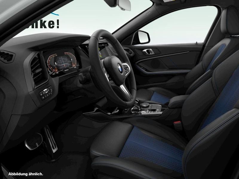 Gebraucht BMW 120 M Sport 190 PS (139 kW) 2023 Silber Kleinwagen