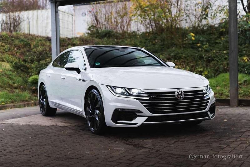 Weiß Gebraucht 2017 VW Arteon R-line Coupé | 24.499 € (Fairer Preis) - Bild 1/4