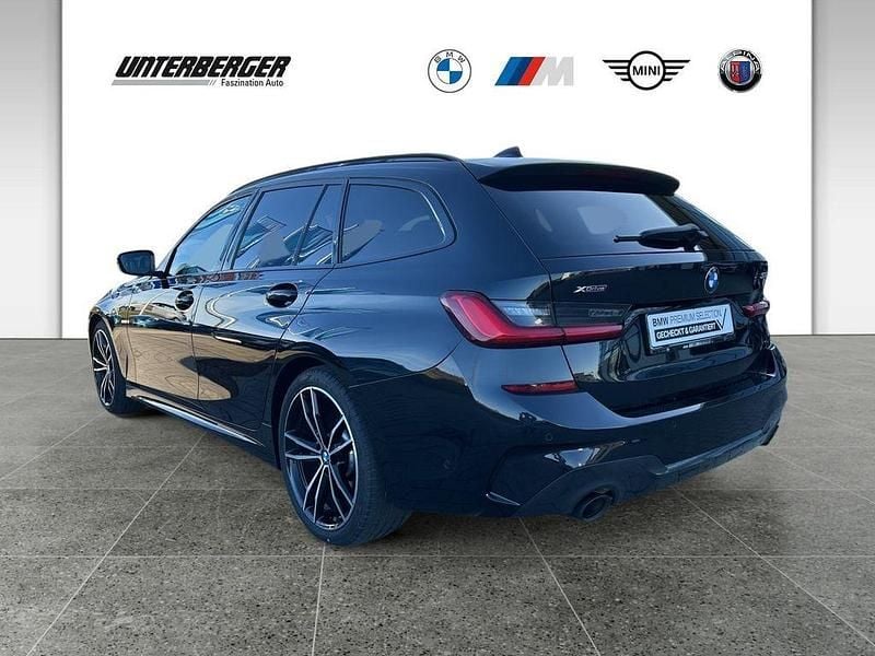 Gebraucht BMW 330 M Sport 286 PS (210 kW) 2021 Schwarz Kombi