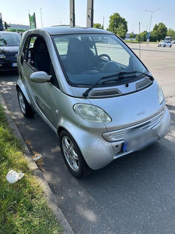 Grau Gebraucht 2001 Smart ForTwo Coupé Kleinwagen | 2.500 € (Fairer Preis) - Bild 1/4