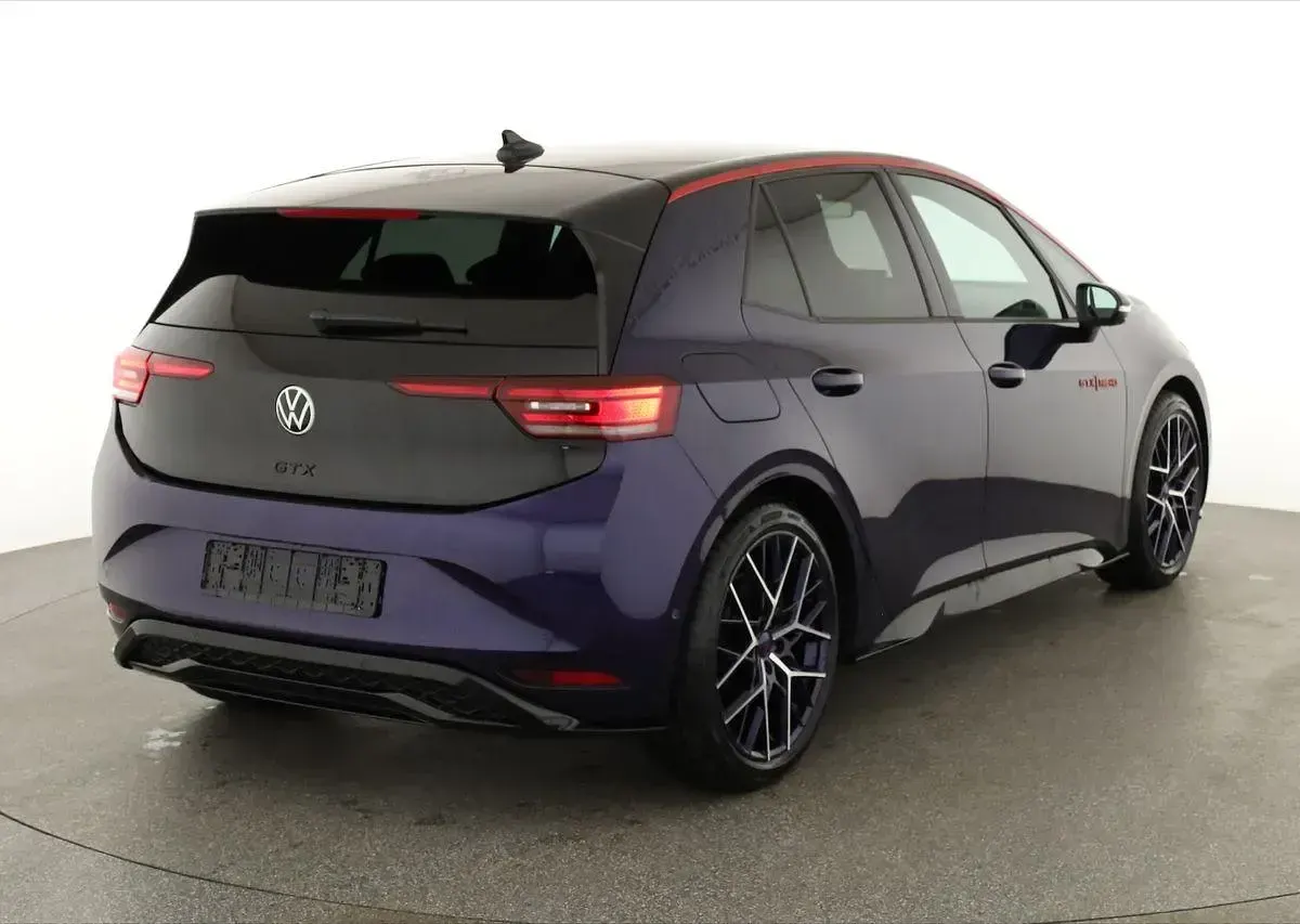 Neu VW ID.3 GTX 239 kW (326 PS) 2026 Ultra violet metallic/ dach schwarz Kleinwagen