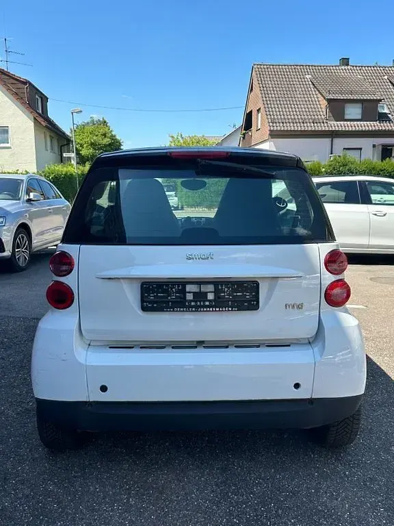 Gebraucht Smart ForTwo Coupé 71 PS (52 kW) 2010 Weiß Coupé