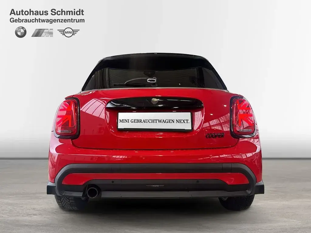 Gebraucht Mini Cooper Classic 136 PS (100 kW) 2024 Chili red Kleinwagen
