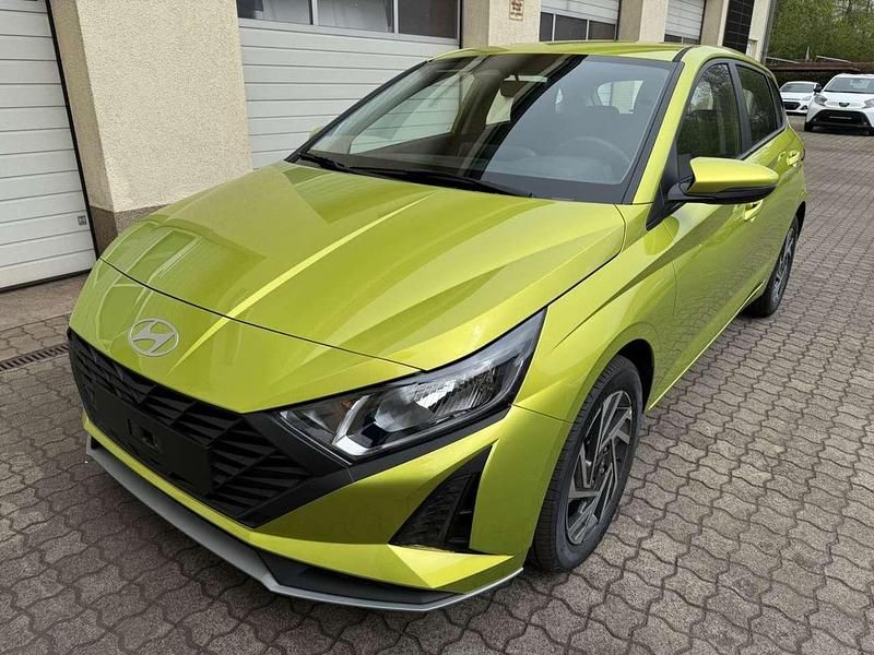 Lucid lime metallic Neu 2025 Hyundai i20 Select Kleinwagen | 17.500 € (Guter Preis) - Bild 1/4