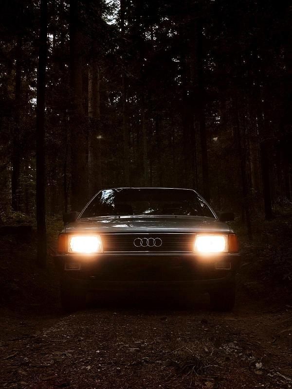 Grün Gebraucht 1986 Audi Quattro Coupé | 3.999 € - Bild 1/4