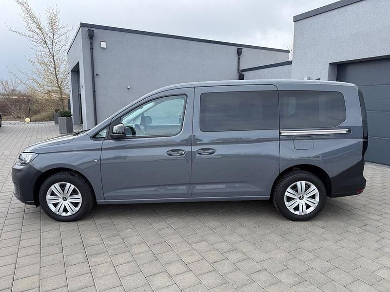 Gebraucht VW Caddy Maxi 122 PS (89 kW) 2022 Grau Van / Kleinbus