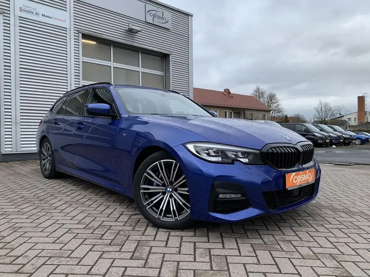 Gebraucht BMW 330 Shadowline 258 PS (189 kW) 2021 Blau Kombi