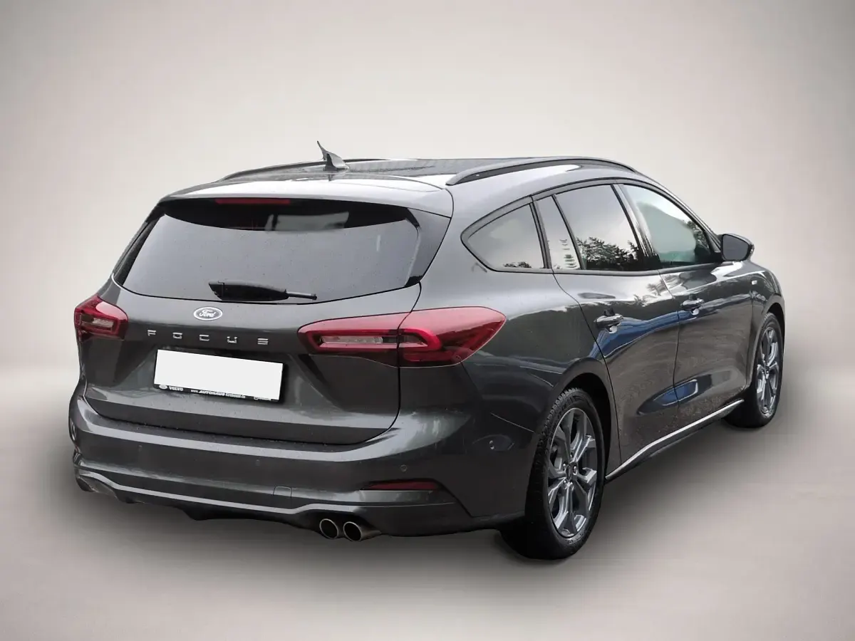 Gebraucht Ford Focus ST-Line X 125 PS (91 kW) 2024 Grau