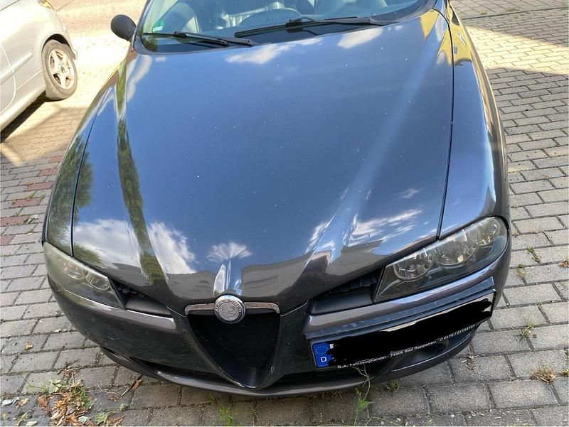 Andere farben Gebraucht 2006 Alfa Romeo 156 Kombi | 1.750 € - Bild 1/4
