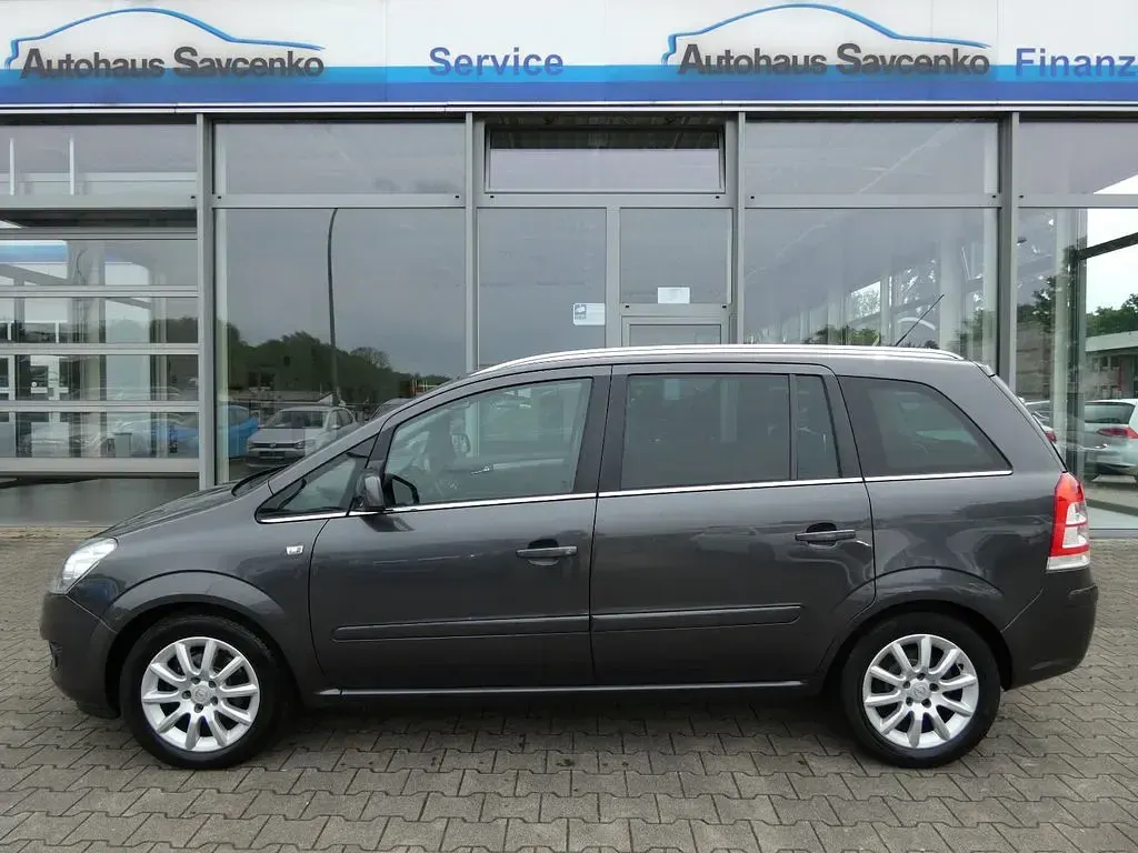 Gebraucht Opel Zafira 140 PS (102 kW) 2011 Grau Van / Kleinbus