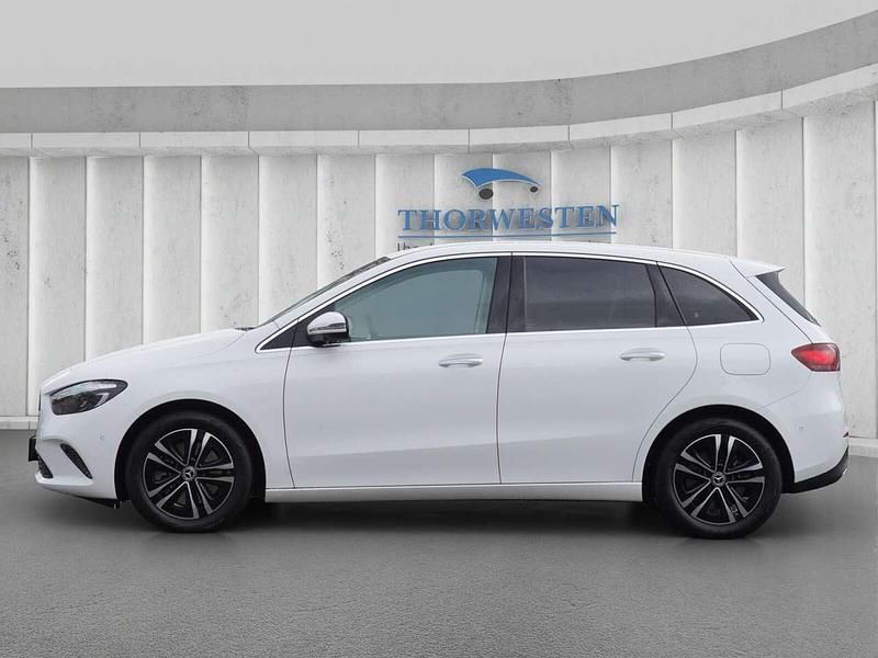 Gebraucht Mercedes B250e Advanced Plus 218 PS (160 kW) 2024 Unilack polarweiß Van / Kleinbus