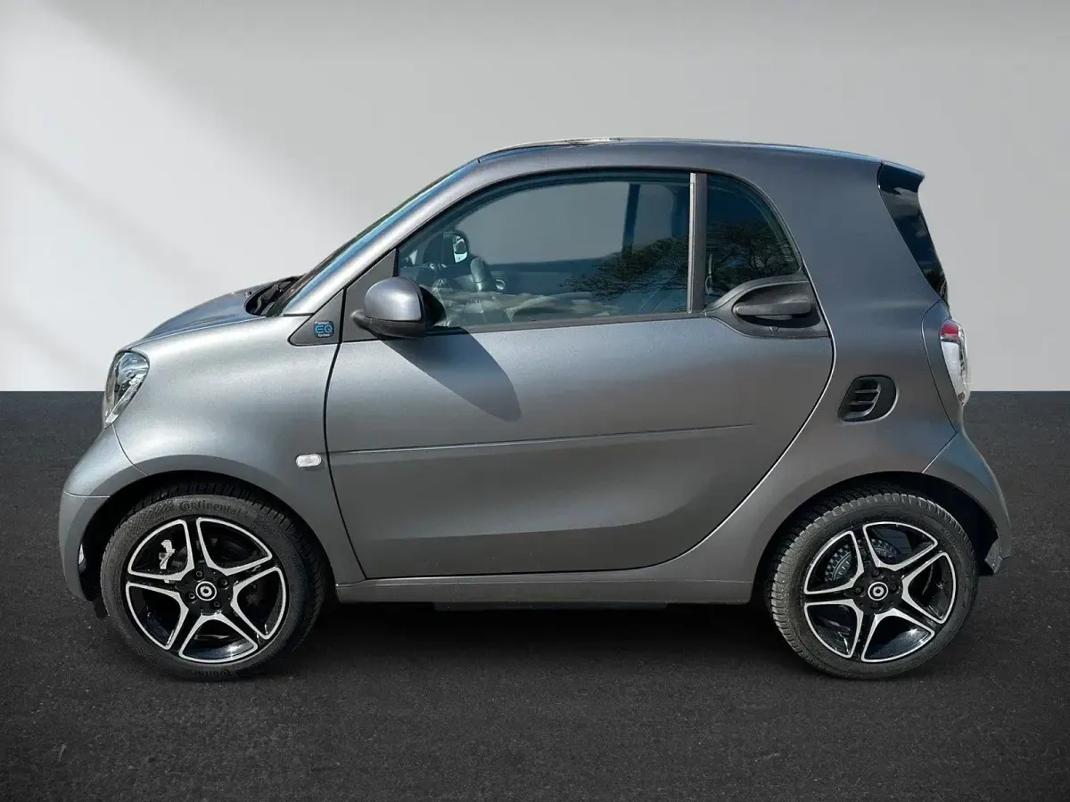 Gebraucht Smart ForTwo Coupé 60 kW (82 PS) 2022 Grau Coupé