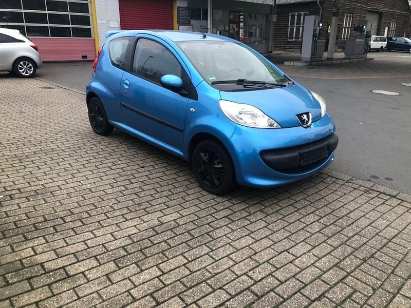 Blau Gebraucht 2006 Peugeot 107 Filou Kleinwagen | 1.700 € (Fairer Preis) - Bild 1/2