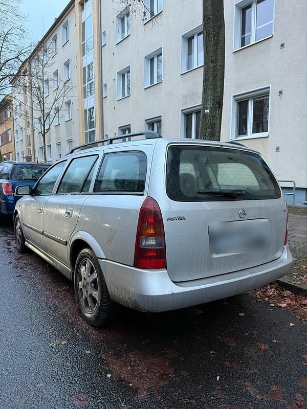 Gebraucht Opel Astra 101 PS (74 kW) 2004 Silber Kombi