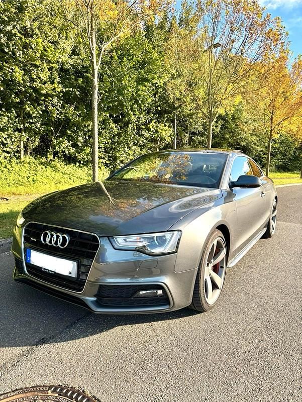 Grau Gebraucht 2015 Audi A5 S-Line Coupé | 12.500 € (Superpreis) - Bild 1/4