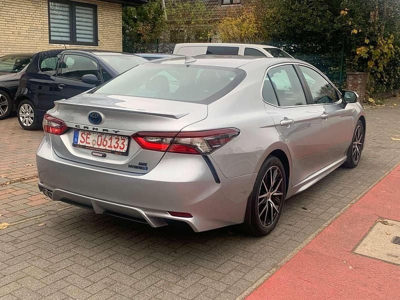 Gebraucht Toyota Camry 178 PS (130 kW) 2021 Grau Limousine