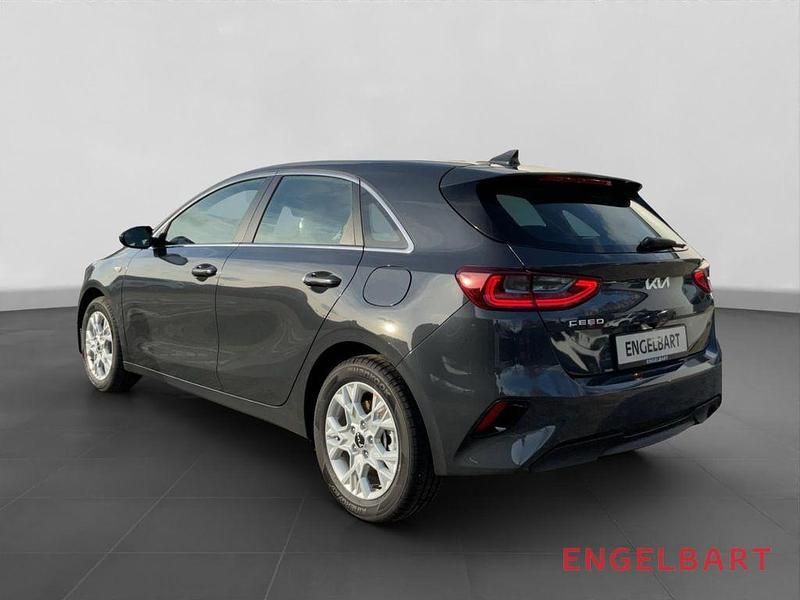 Nowe Kia Ceed Comfort 140 KM (102 kW) 2025 Szary Hatchback