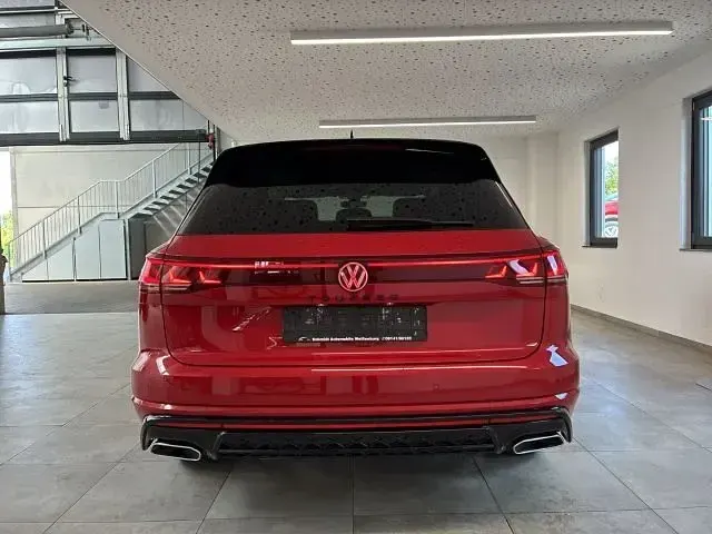 Gebraucht VW Touareg Edition 286 PS (210 kW) 2026 Chili red SUV