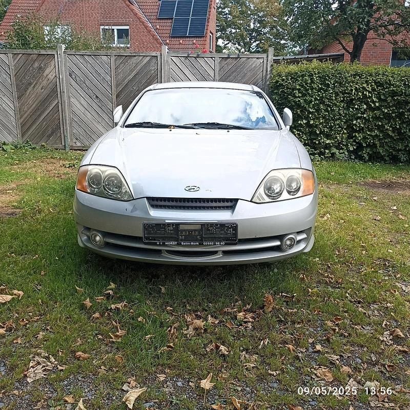 Silber Gebraucht 2005 Hyundai Coupé Coupé | 2.400 € - Bild 1/4