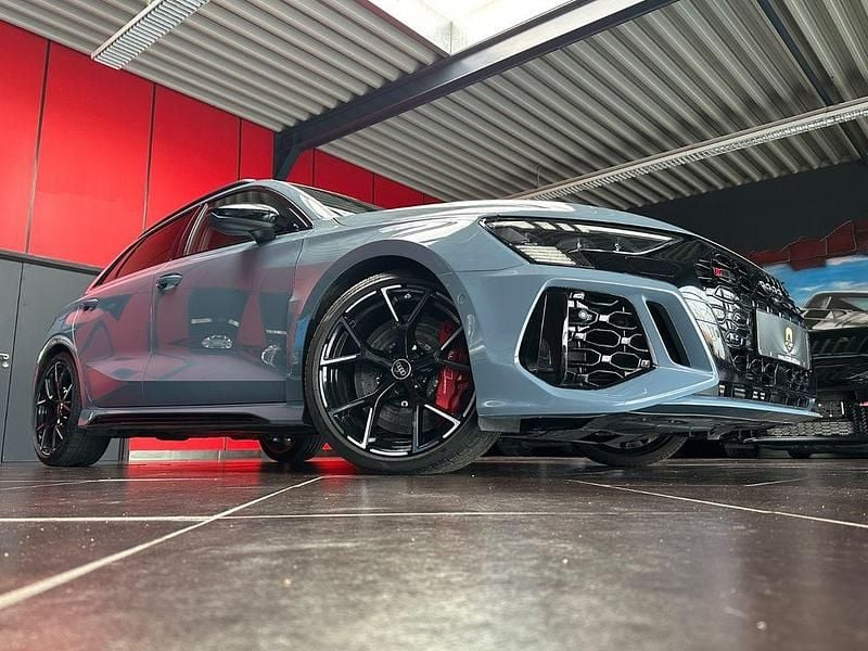Gebraucht Audi RS3 Sport 400 PS (294 kW) 2022 Grau Limousine