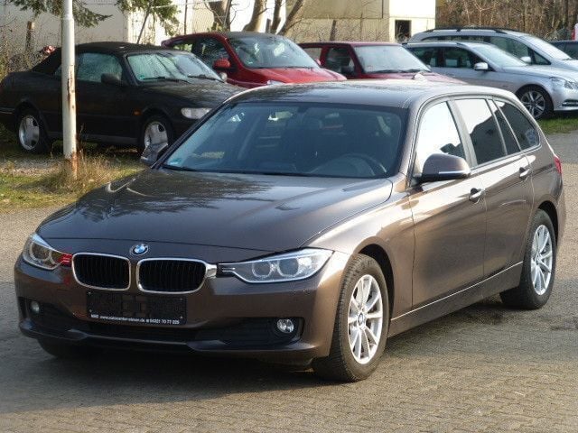 Braun Gebraucht 2013 BMW 316 Kombi | 12.470 € (Fairer Preis) - Bild 1/4