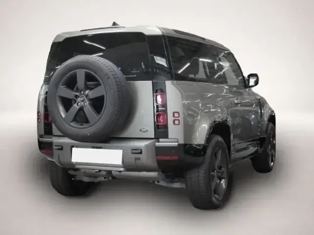 Gebraucht Land Rover Defender SE Dynamic 200 PS (147 kW) 2023 Grün SUV