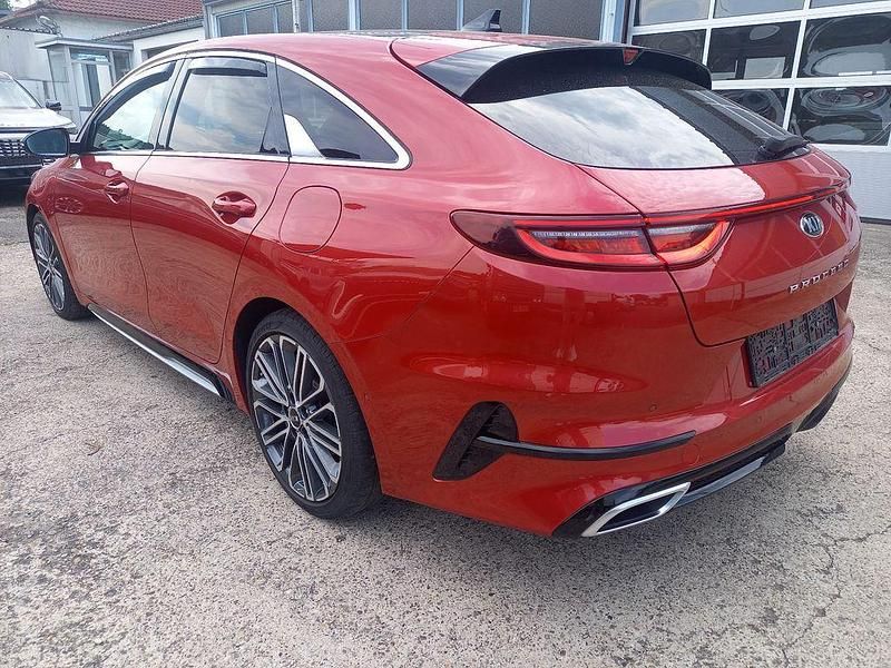 Gebraucht Kia ProCeed GT-Line 136 PS (100 kW) 2019 Rot Kleinwagen