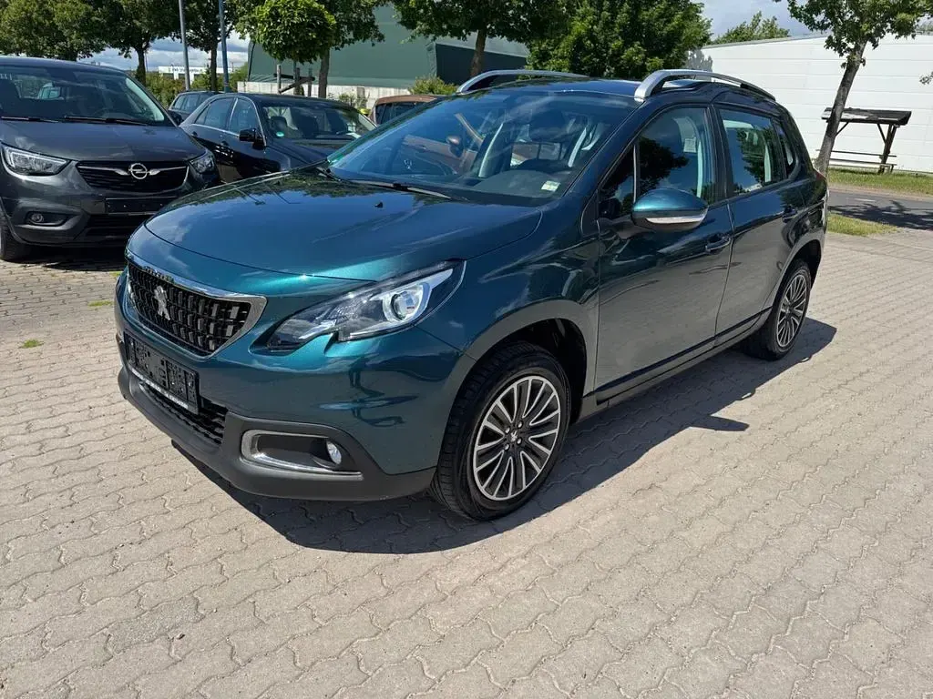 Gebraucht Peugeot 2008 110 PS (80 kW) 2017 Grün SUV