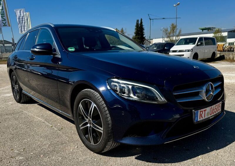 Cavansitblau metalliclack Gebraucht 2020 Mercedes C220 Kombi | 18.100 € (Fairer Preis) - Bild 1/4
