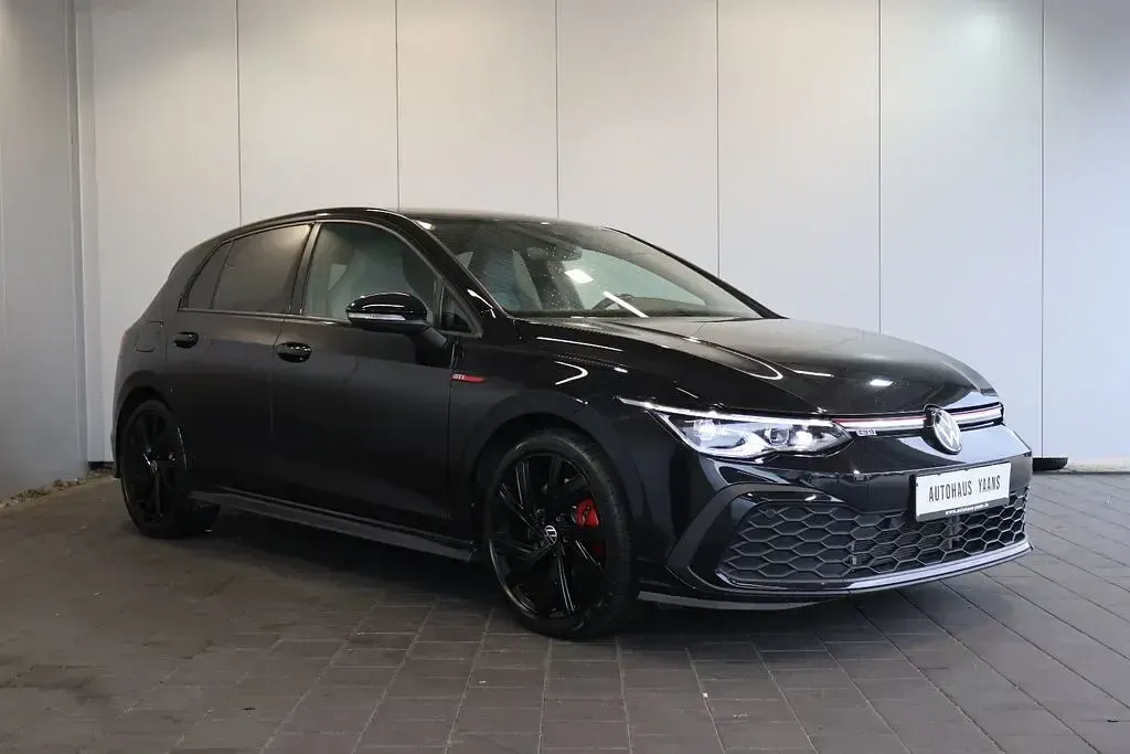 Gebraucht VW Golf VIII GTI 245 PS (180 kW) 2023 Schwarz Limousine