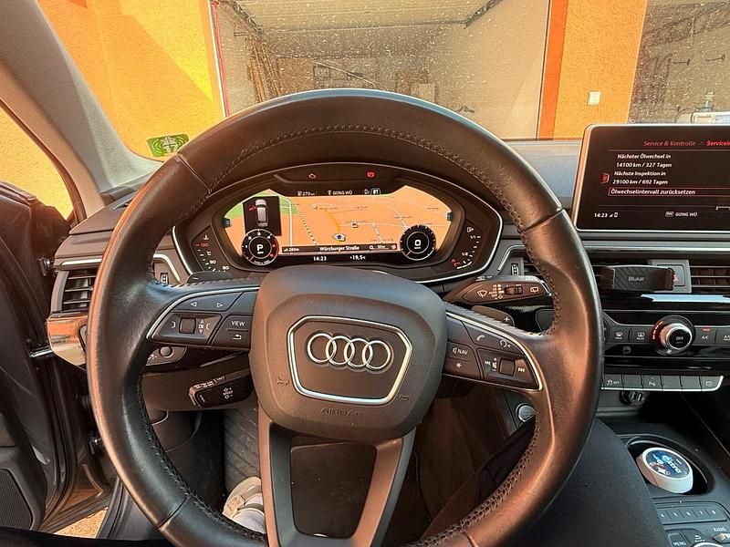Gebraucht Audi A4 Basis 190 PS (139 kW) 2016 Grau Kombi