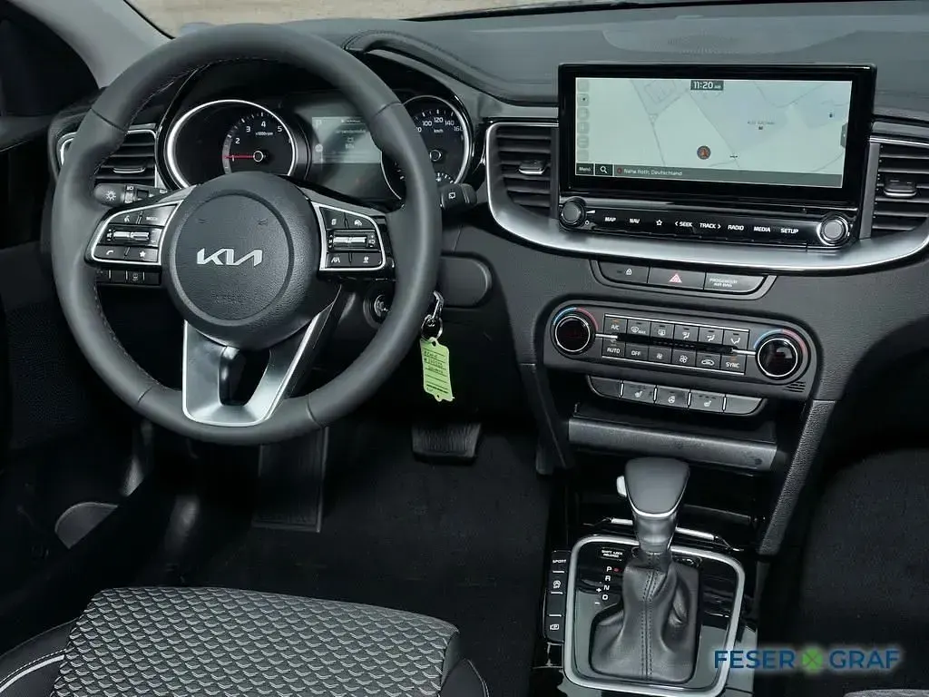 Neu Kia XCeed Comfort 150 PS (110 kW) 2026 Zilinaschwarz SUV